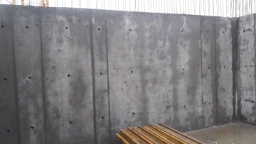 Obr.5_detail na odbedněnou stěnu z Rebetongu